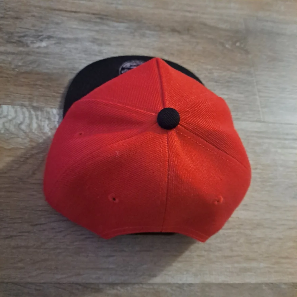 Red & Black Kid's Cap with White Star Kids Snapback Baseball Hat O/S NWOT